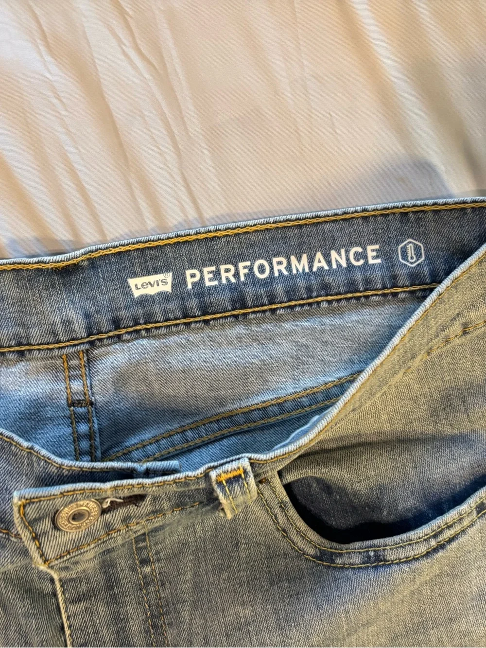 Levi’s Performance jeans light wash 502 32x32